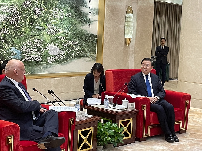 VIP Meeting with Mr Wang Fengchao, Chengdu Mayor